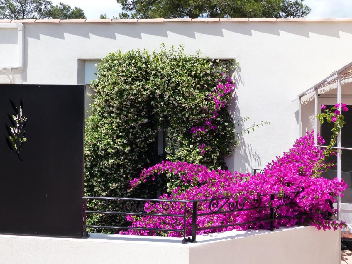 La Pause Nimoise Hotel นีมส์ ภายนอก รูปภาพ